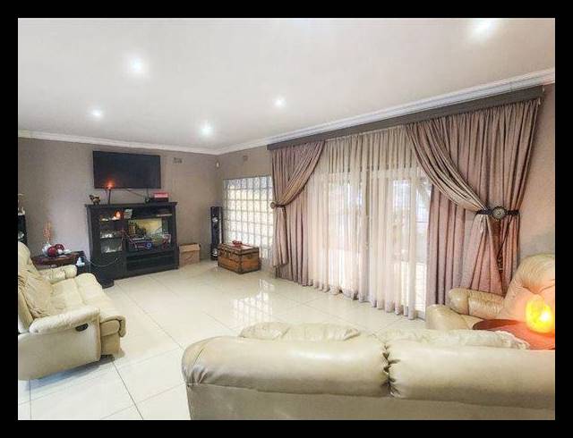 4 BEDROOM HOUSE FOR SALE IN ELSPARK